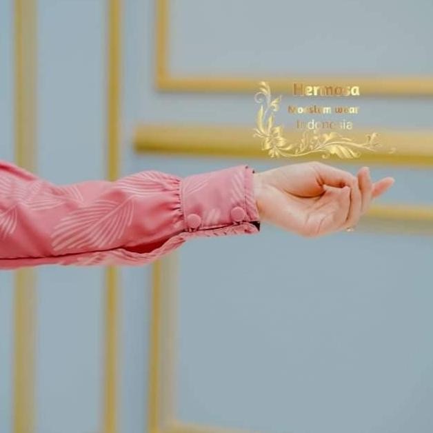 (Good) gamis embos premium syari dusty pink Hermosa Original