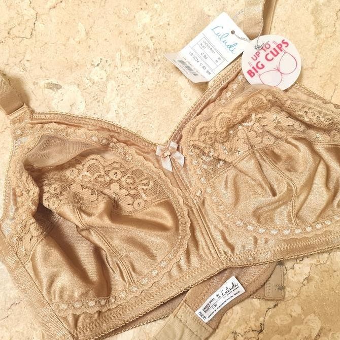 LULUDI BY WACOAL TANPA KAWAT TANPA BUSA WIRELESS BH (TRIUMPH NO PAD HM