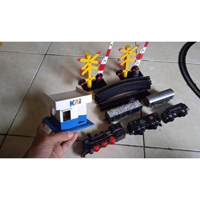 mainan miniatur Kereta api indonesia Paket Mainan edukasi kereta set