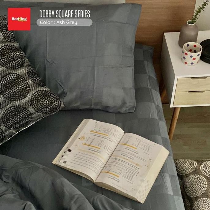 Bedding Depo - Sprei Hotel Dobby Square Grey 9 Cm