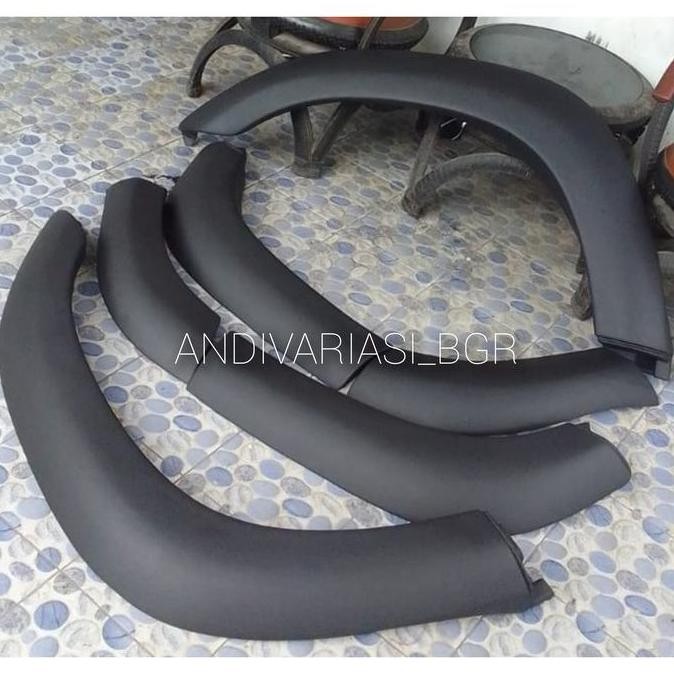 Over fender LAND CRUISER VX80 model ori