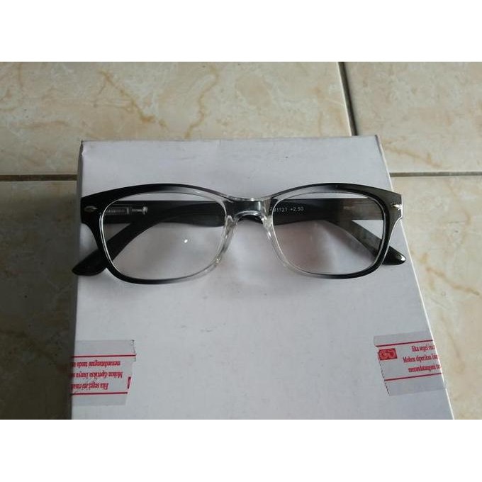 DB31>> Kacamata plus 2.50 kacamata baca trendy dan gaya ZM112