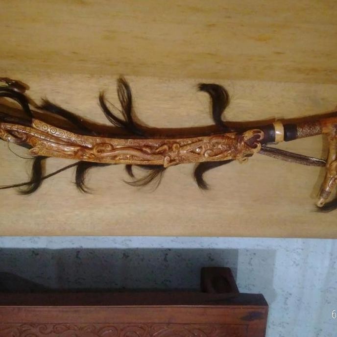 Mandau Nyabur Rambut panjai