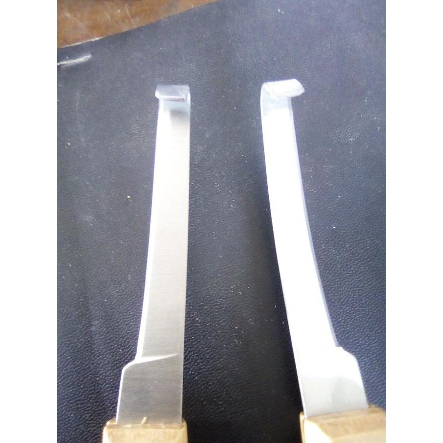 Hoof Knife Straight(Pisau Hantu Lurus)
