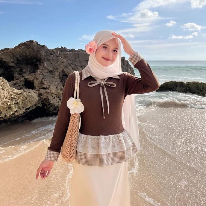 RQ - NAYEON Collar Ribbon Lace Knit Top KSS