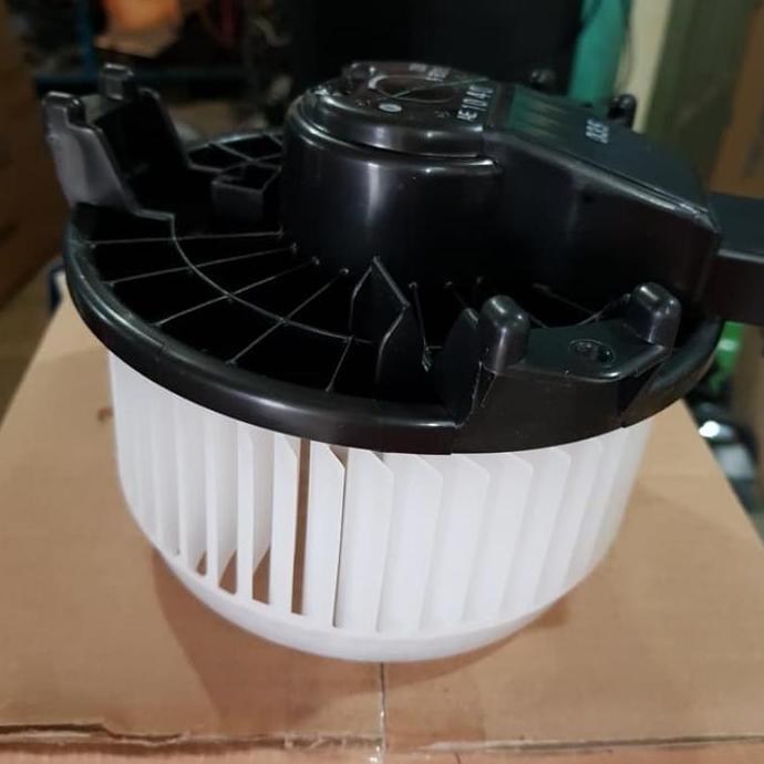 VEQUERE MOTOR BLOWER AC INNOVA LAMA OLD TAHUN 2007 SAMPAI 2015 DEPAN DENSO ASLI
