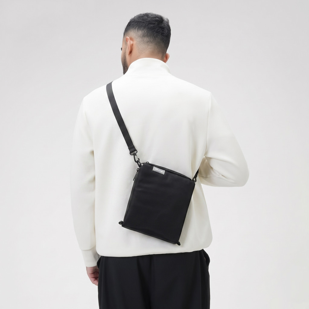 CELCIUS Sleek Bag I31000391C Hitam