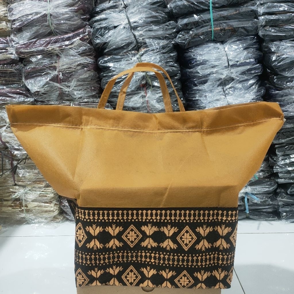 (12pcs) Tas hajatan serut BIG SIZE Batik/Chanel uk.26x26x30cm