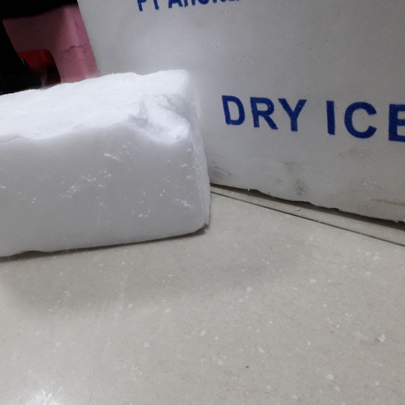 Biang es (DRY ICE)
