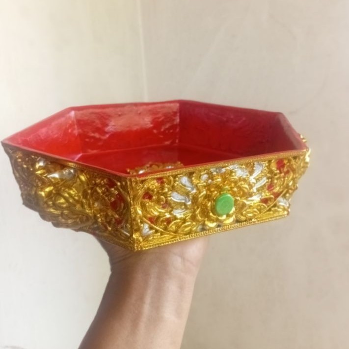 bokor sodan ukir segi 6 uk 20cm bahan fiber (merah)
