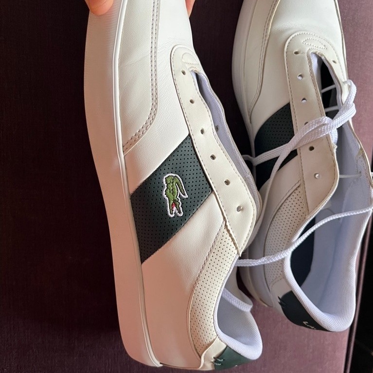Preloved sepatu Lacoste Pria