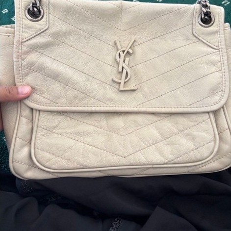 tas YSL Niki kulit crinkle
