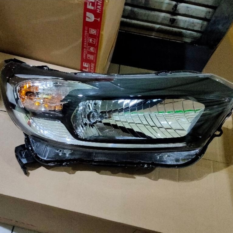 Headlamp lampu depan Brio RS 2019-2022 Mobilio RS 2017 -2019 ( non Lensa/ projie)
