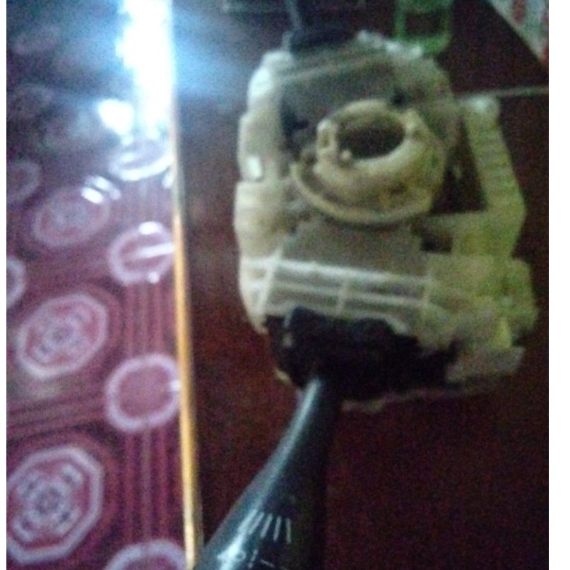 -Saklar lampu-wiver-Hujan