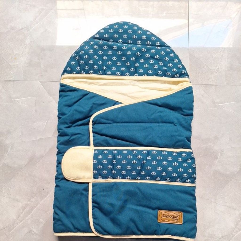 (preloved)SELIMUT BAYI Dialogue Baby Hooded Blanket (sekali pakai)
