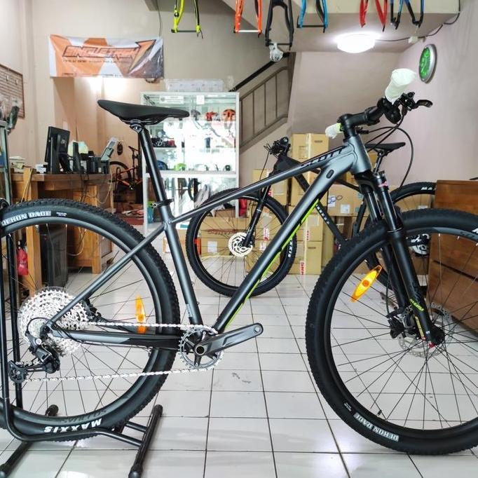 Promo Scott Scale 980 MTB 29 Shimano Deore M6100 Suntour XC32 Syncros Diskon