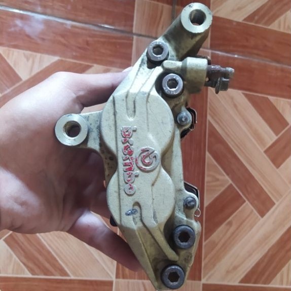 Kaliper kiri brembo axial