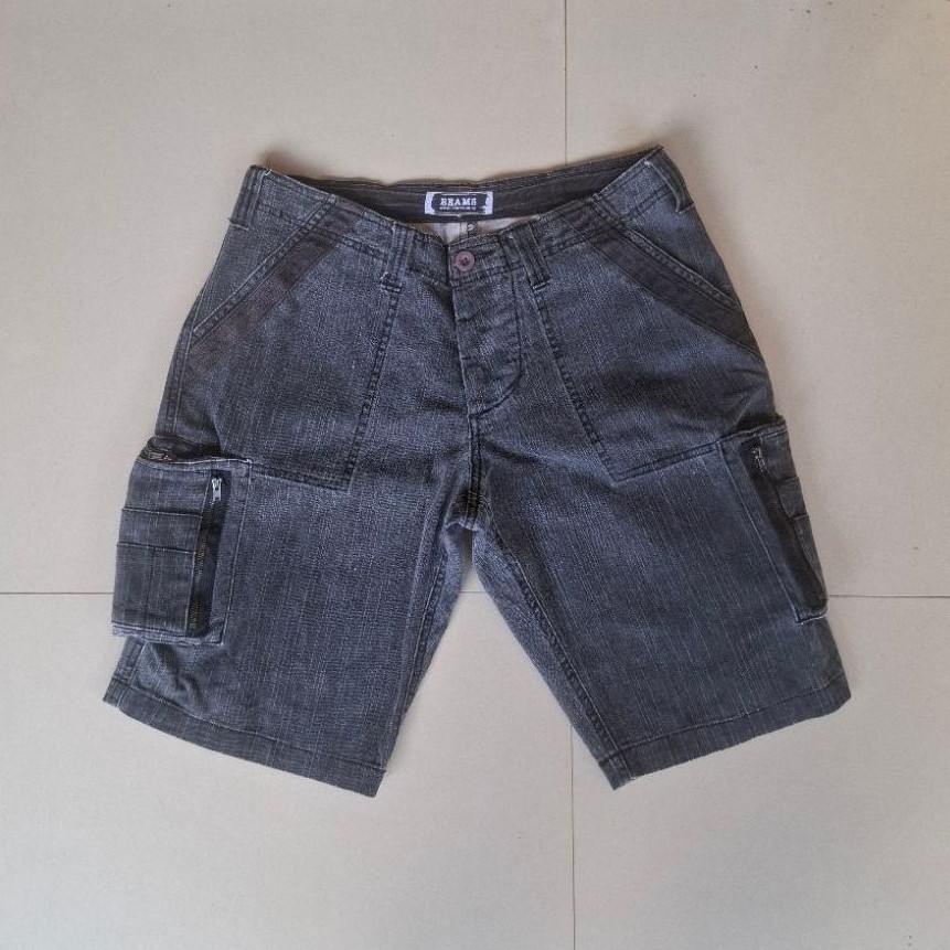 Beams Multipocket Short Jeans Cargo Size tag M Lp : 80 Panjang : 51 Open Leg : 26
