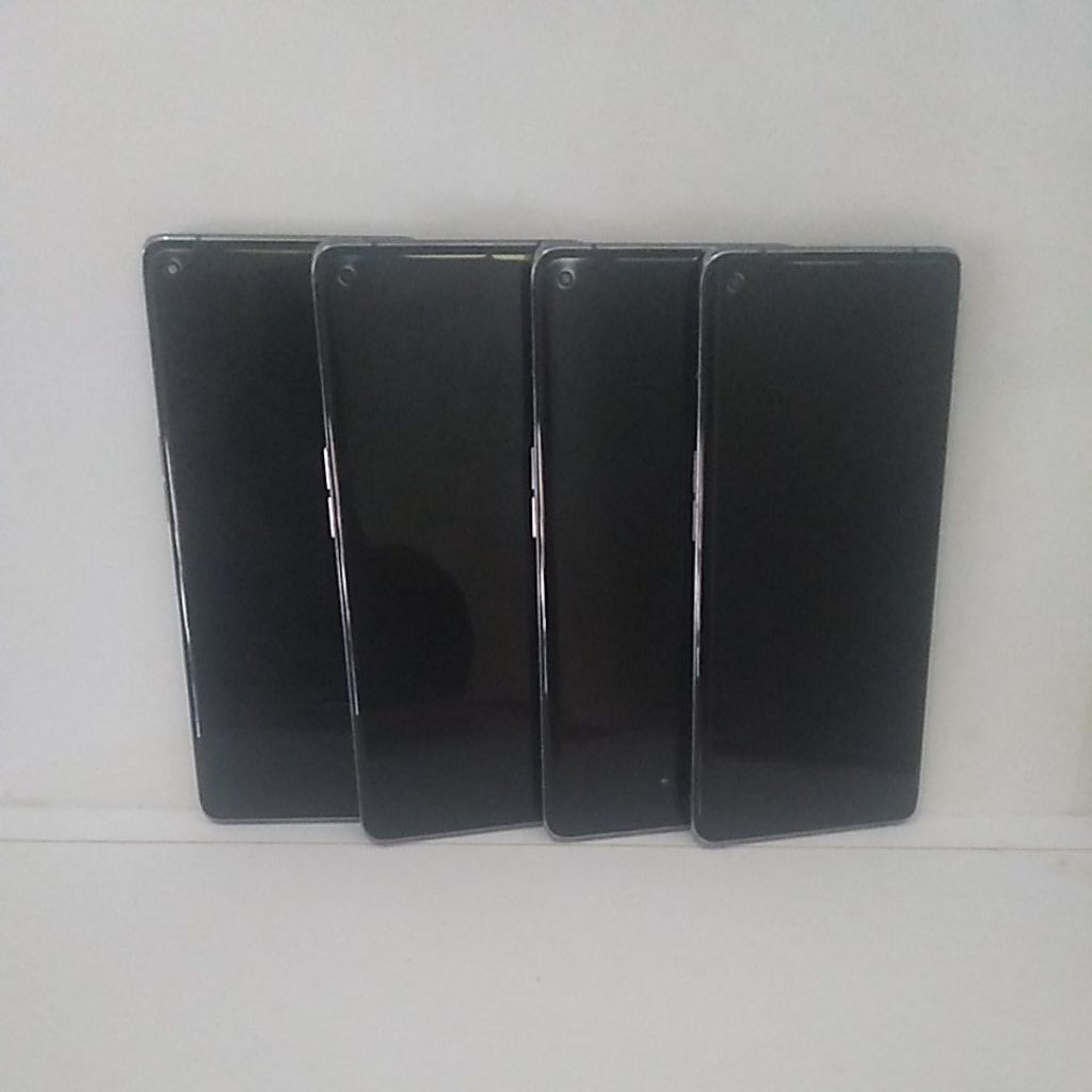 Original 100% Lcd touchscreen Oppo Reno 6 pro Copotan /tidak garqnsi