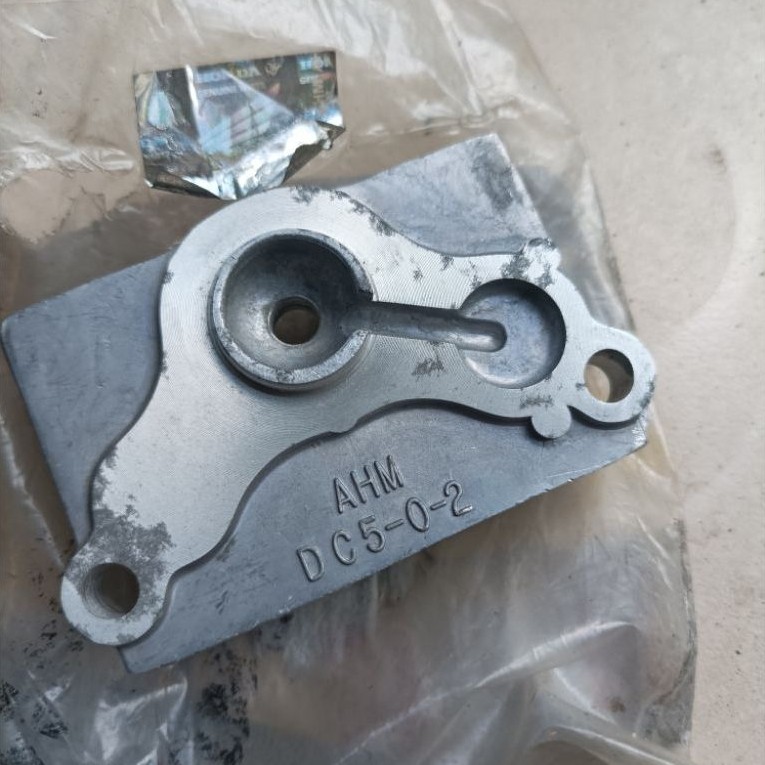 tutup cover kanan cylinder head Honda Astrea 800 star prima grand impressa legenda original
