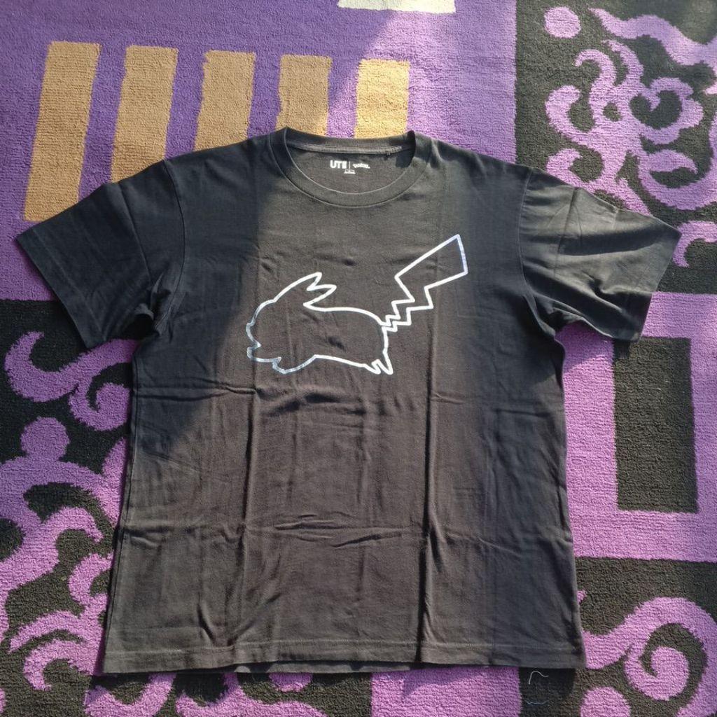 Kaos Uniqlo X pokemon