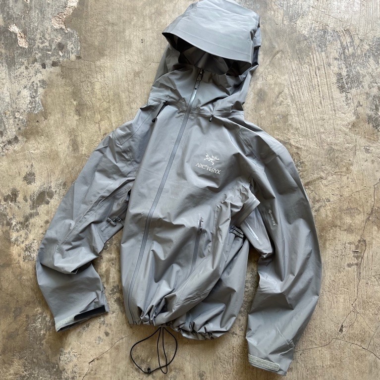 Arc Beta LT Goretex Jacket Grey