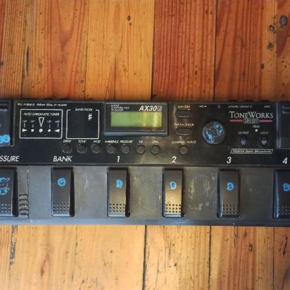 Efek Gitar Korg Toneworks AX30G   with Unique Pressure Pedal & 28 Dynamic effects  (Langka & unik)