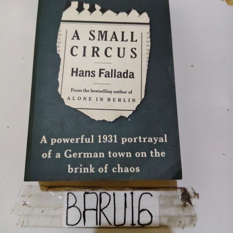 buku a small circus by HANS FALLADA