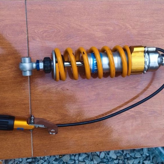 shockbreaker belakang ohlins original Z900 original