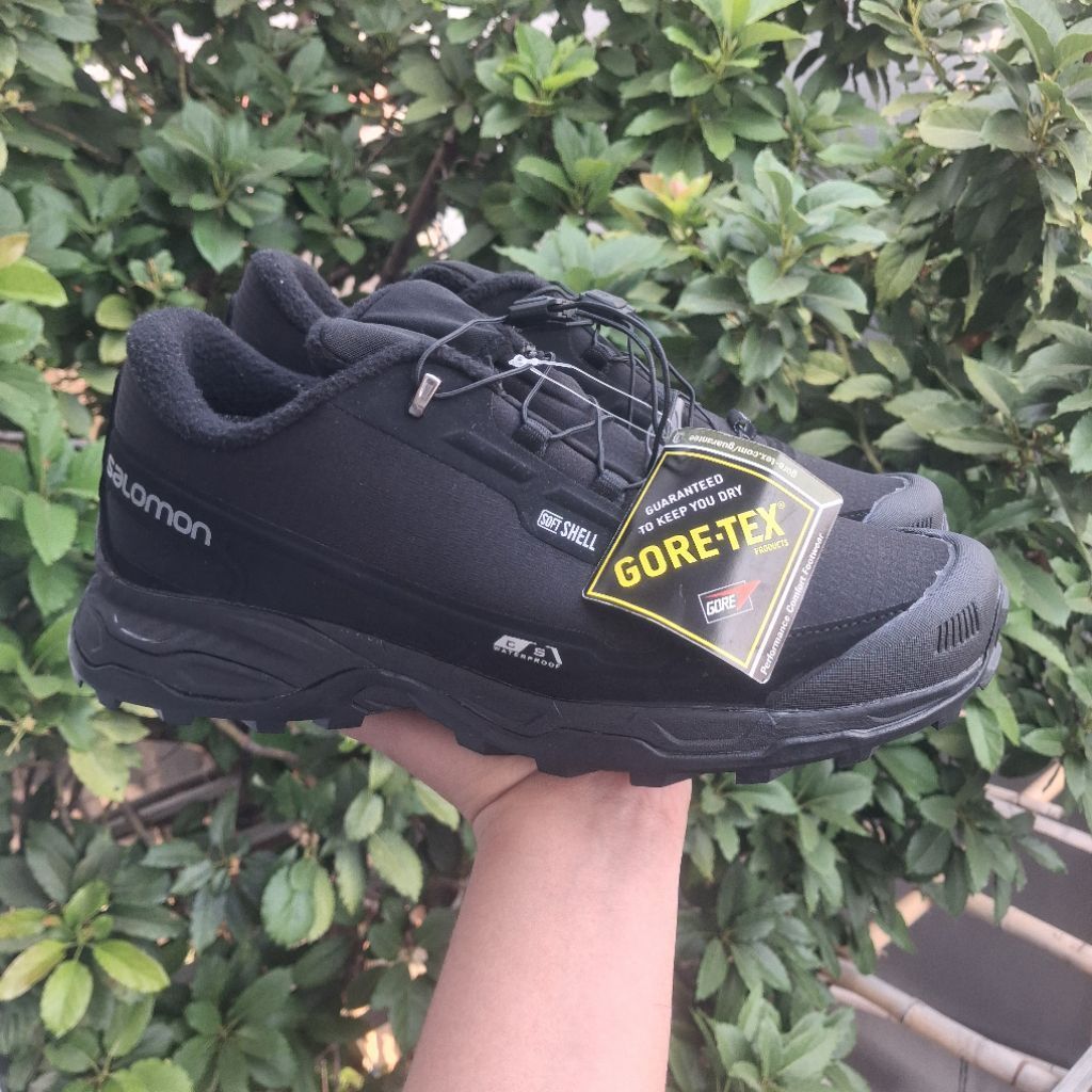 Sepatu Hiking Salomon Waterproof Tripleblack
