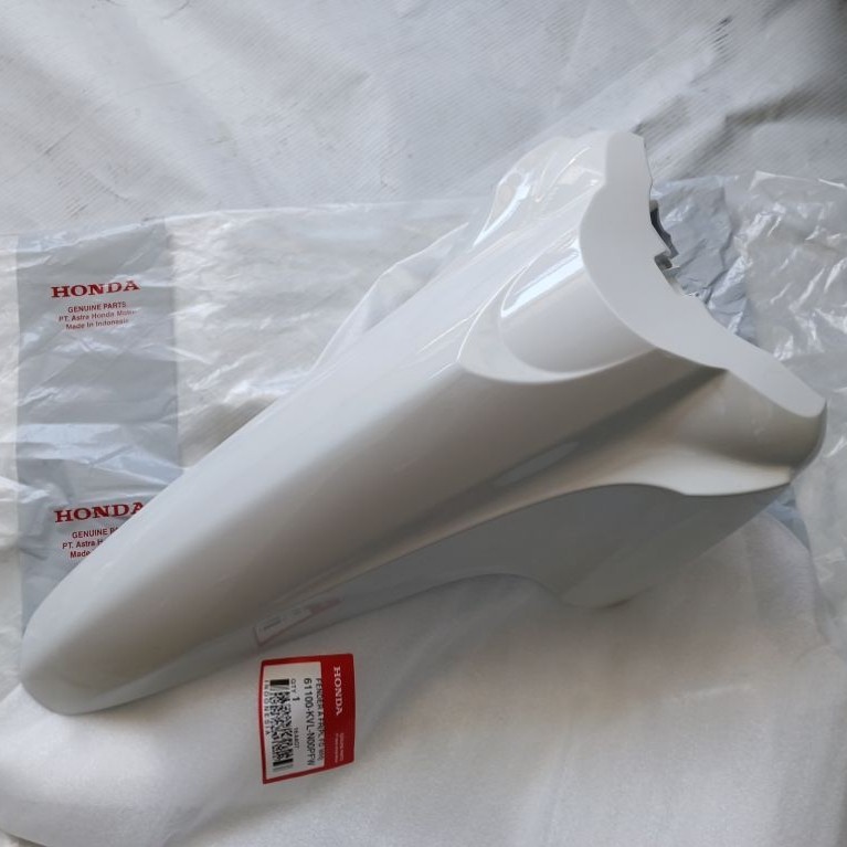 Spakbor depan Honda SUPRA X 125 NEW BATMAN Putih  Original Baru AHM 61100-KVL-N00PFW