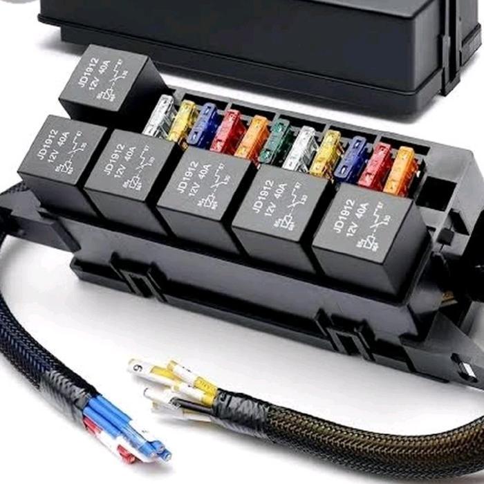 FUSE BOX 6 RELAY 11 FUSE UNIVERSAL - FUSE BOX ORIGINAL DAN TERPERCAYA