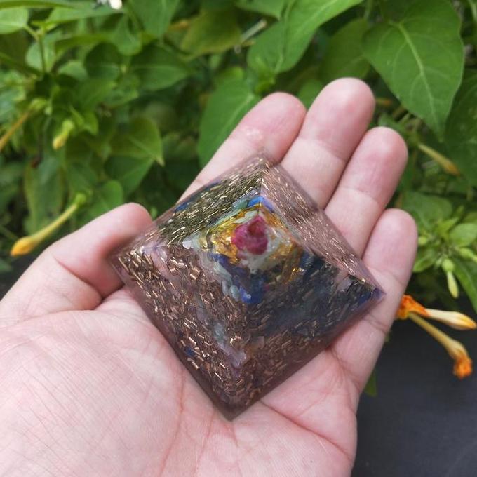 Hias- Mini Pyramid / Piramid Orgonite 7 Chakra
