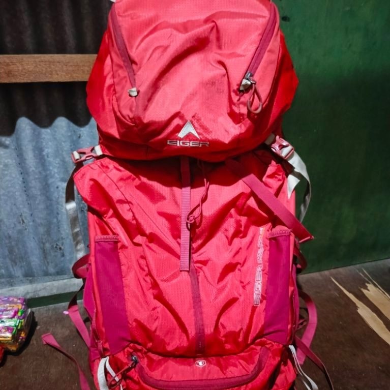 carriee Eiger Excelsior 65L
