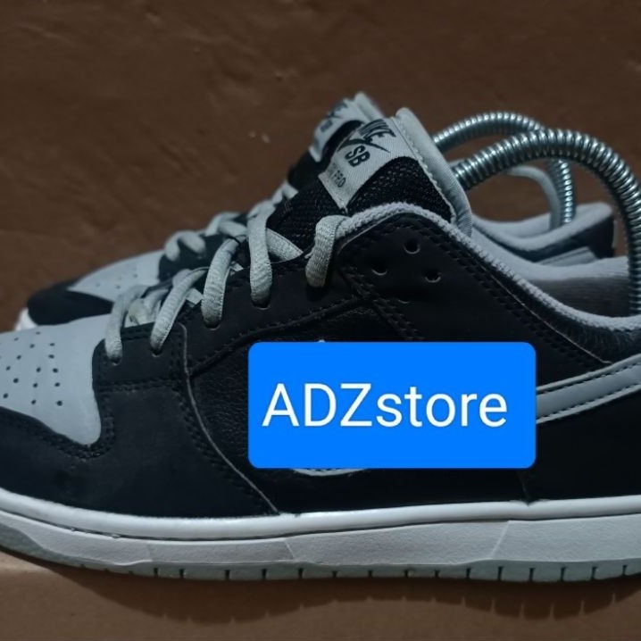 Sepatu NK sb