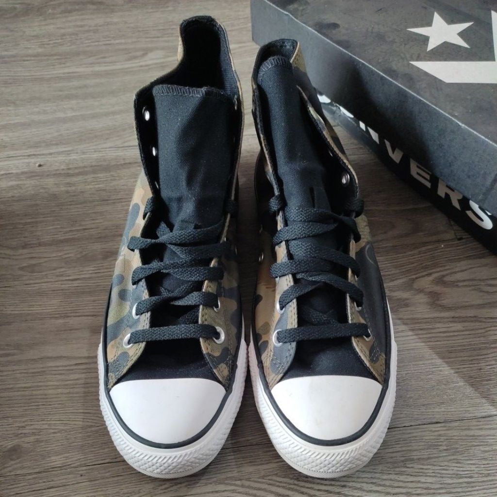 Sepatu C0N A00769C