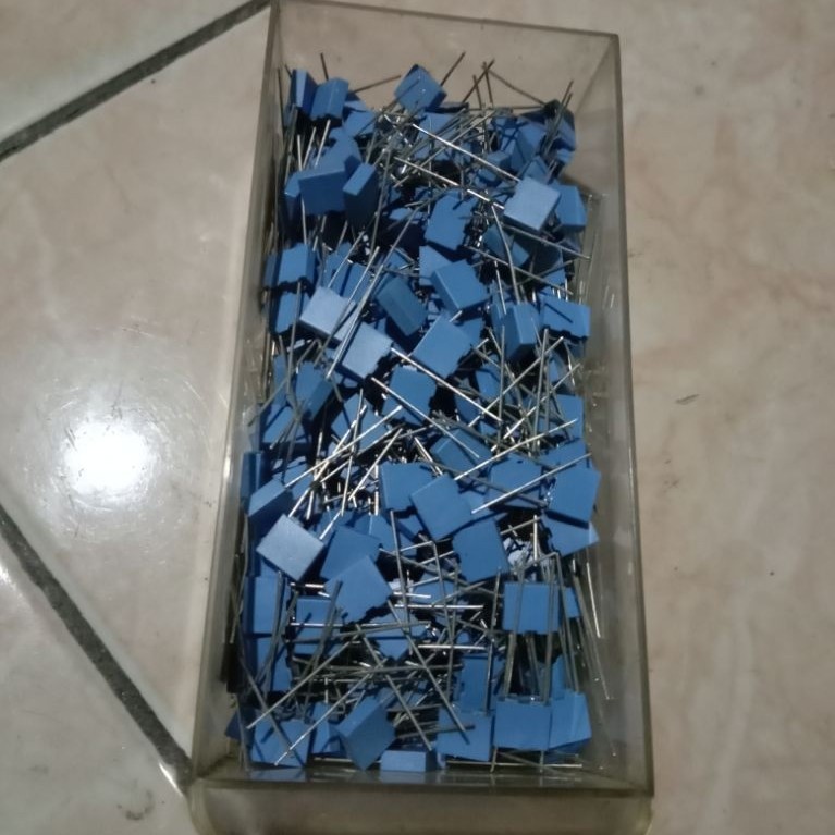 Capasitor mkm 103 10n 100vol biru