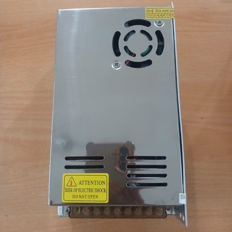 POWER SUPPLY 12 VOLT 20 AMPERE