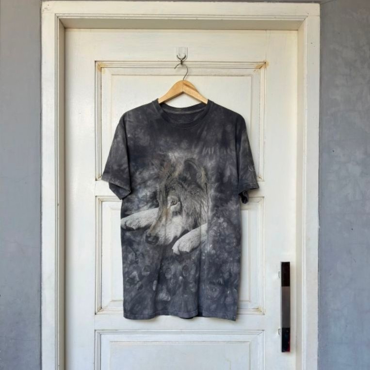 The Mountain  Wolf 2003 Vintage Tee