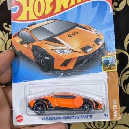 HOT WHEELS LAMBORGHINI HURACAN STERRATO ORANYE / Hot Wheels Lamborghini Huracan