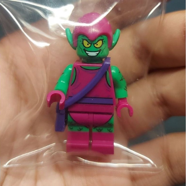 Lego Minifigure Green Goblin with Glider from set 76057