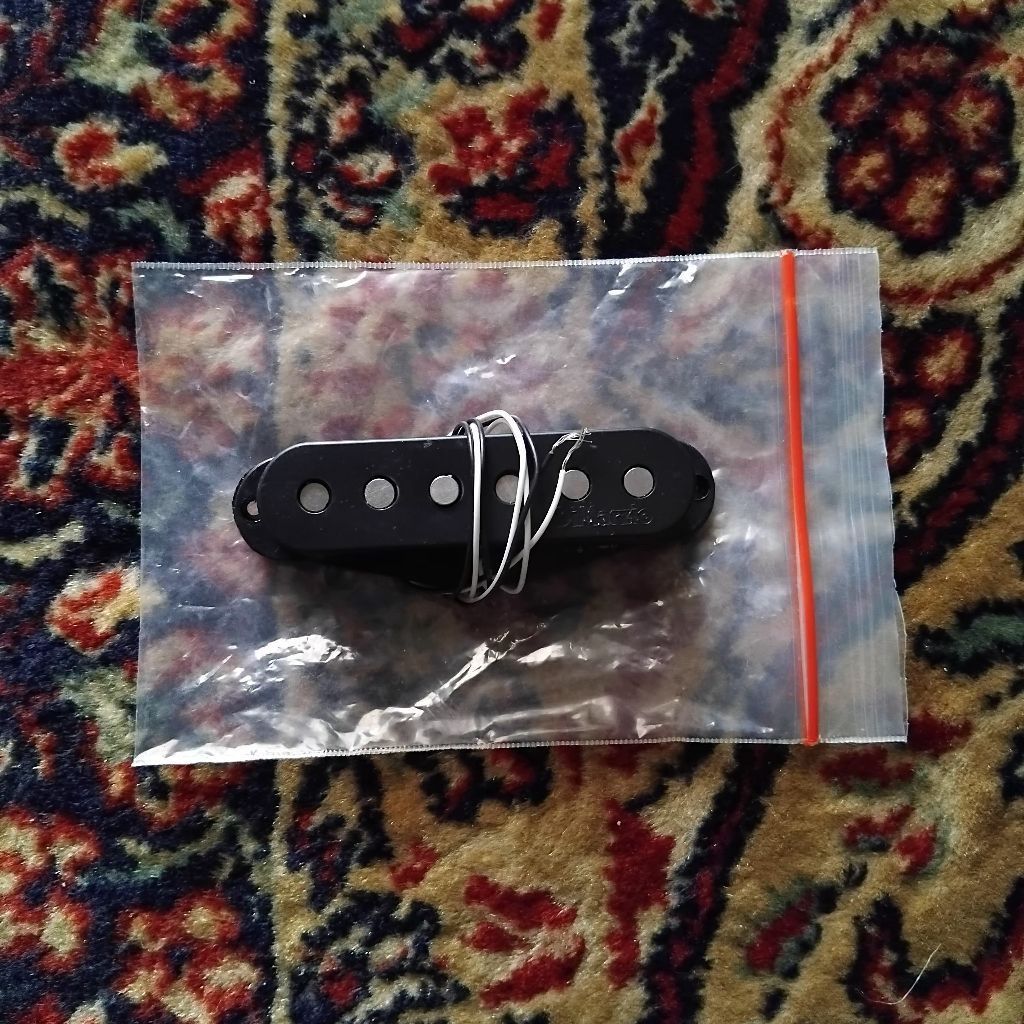 Pickup Dimarzio True Velvet Middle atau Neck Single Coil