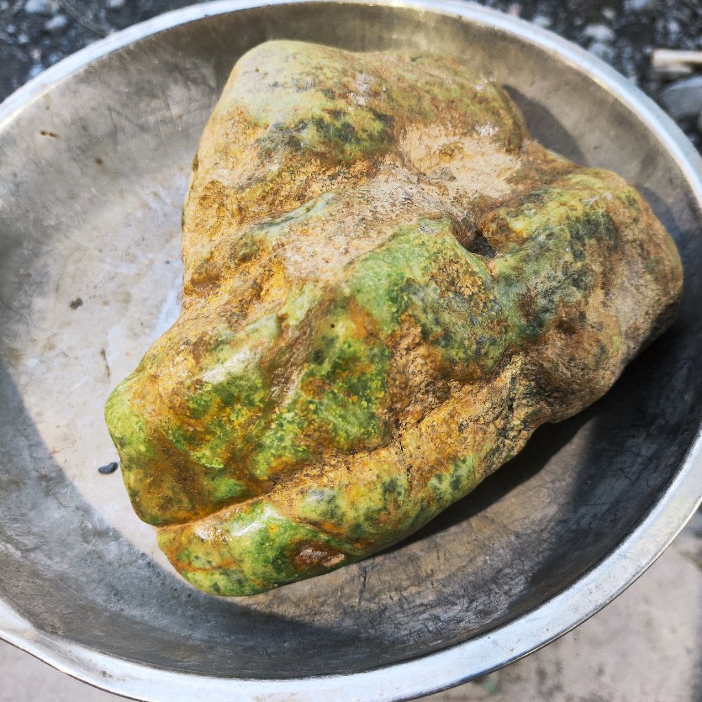 Batu Idocrase lumut aceh 1.5Kg