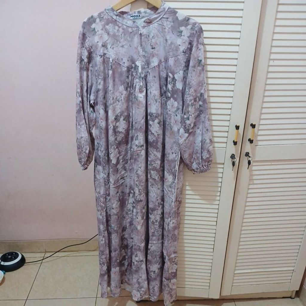 Preloved Gamis Lilam Mozz Thamrin City