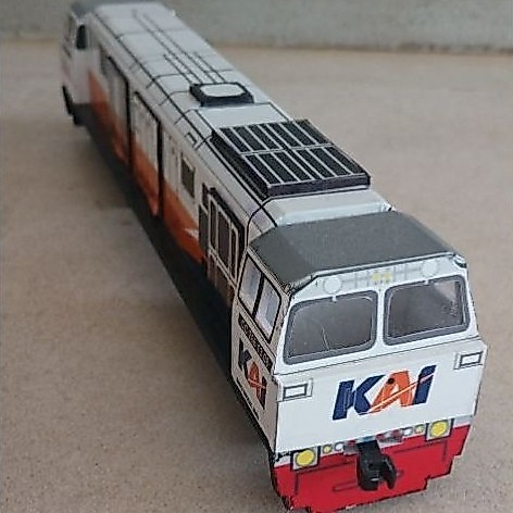 Miniatur lokomotif CC206 livery KAI