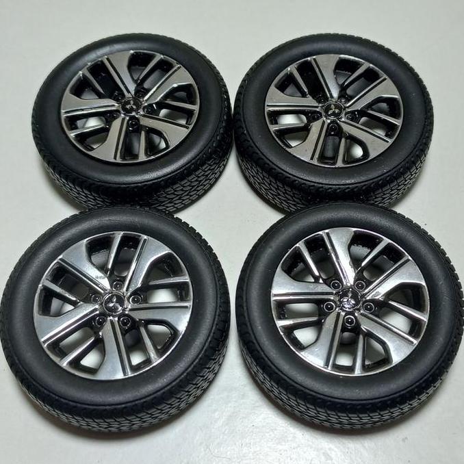 1:18 VELG DAN BAN KARET RODA DIECAST MOBIL MITSUBISHI EXPANDER BYD27