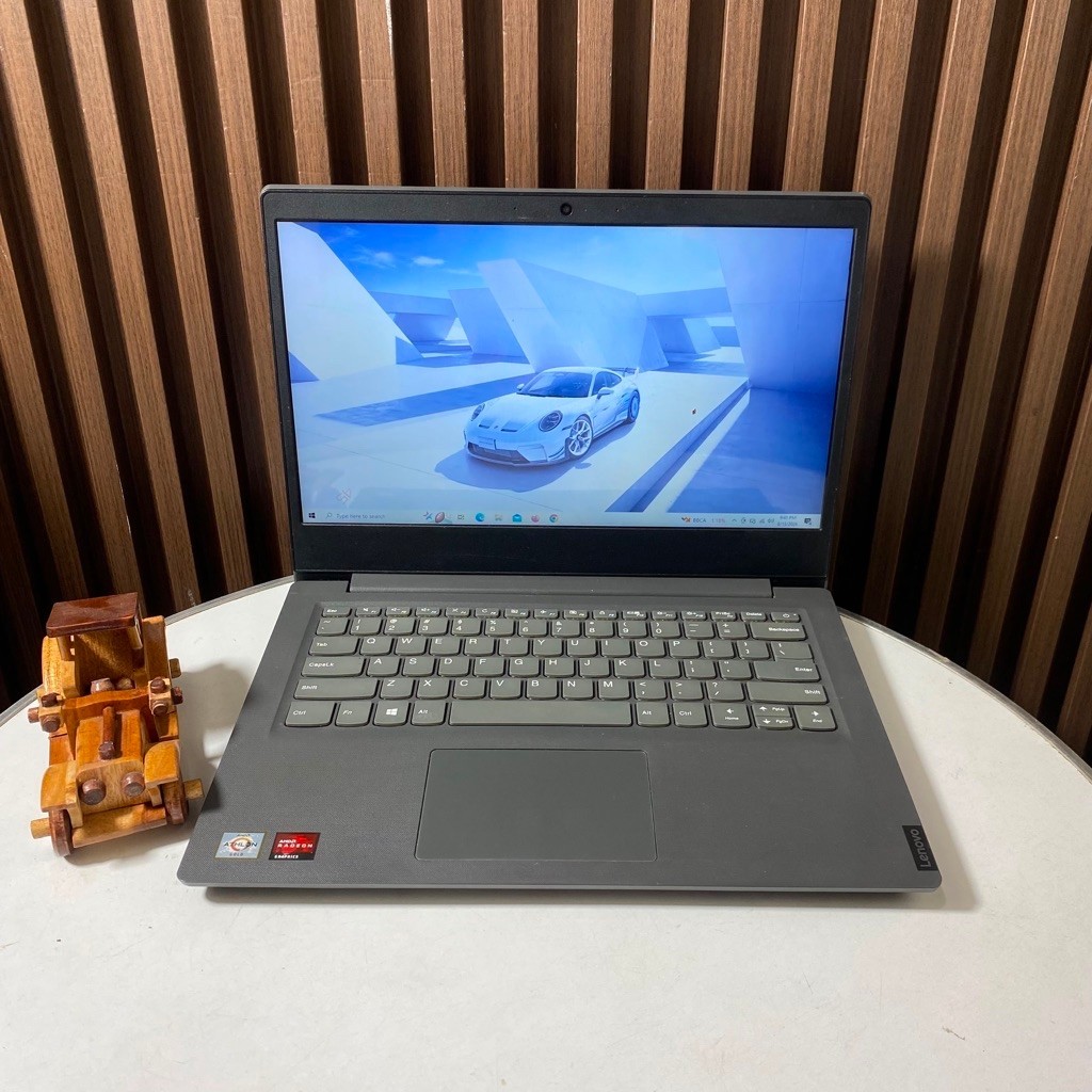 LENOVO V14-ADA 82C6