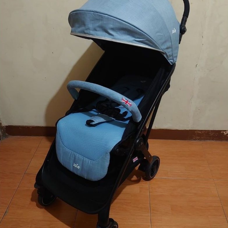 Preloved Stroller Joie Tourist C