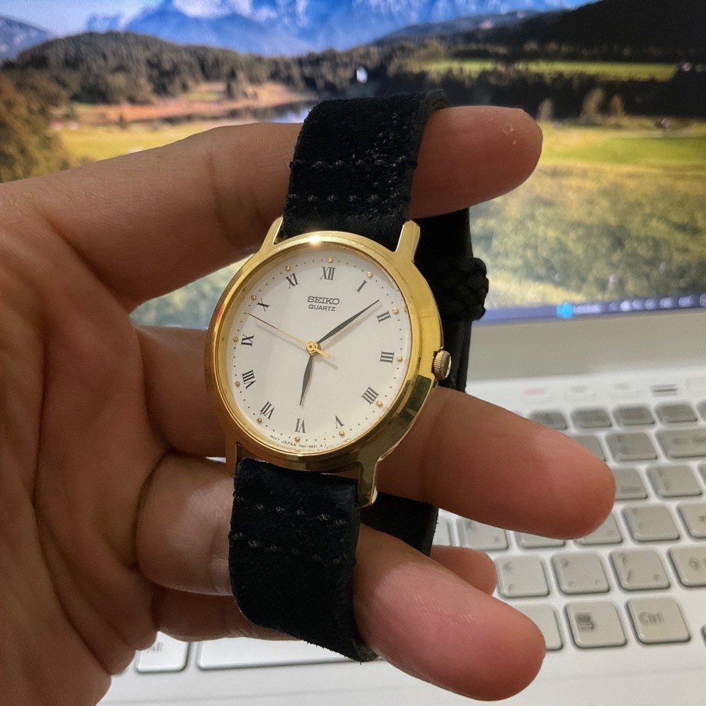 Seiko QUARTZ Roman Dial