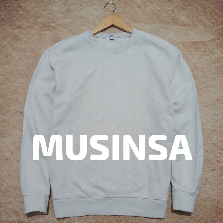 Crewneck keren MUSINSA bahan tebal bekas pakai